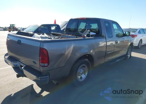 2002 Ford F-150 Xl/Xlt z USA, uszkodzony, nr VIN 1FTRX17282NA06182